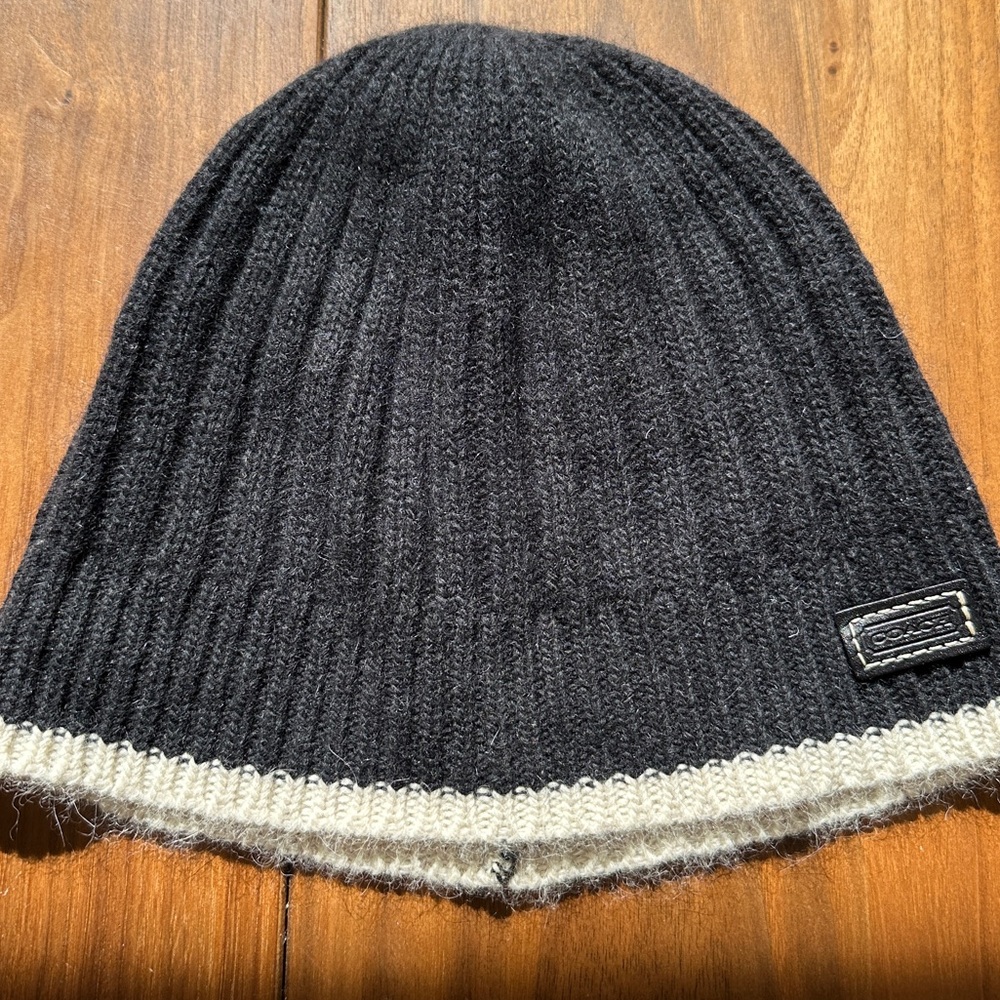 GUC Coach Black and Cream Beanie